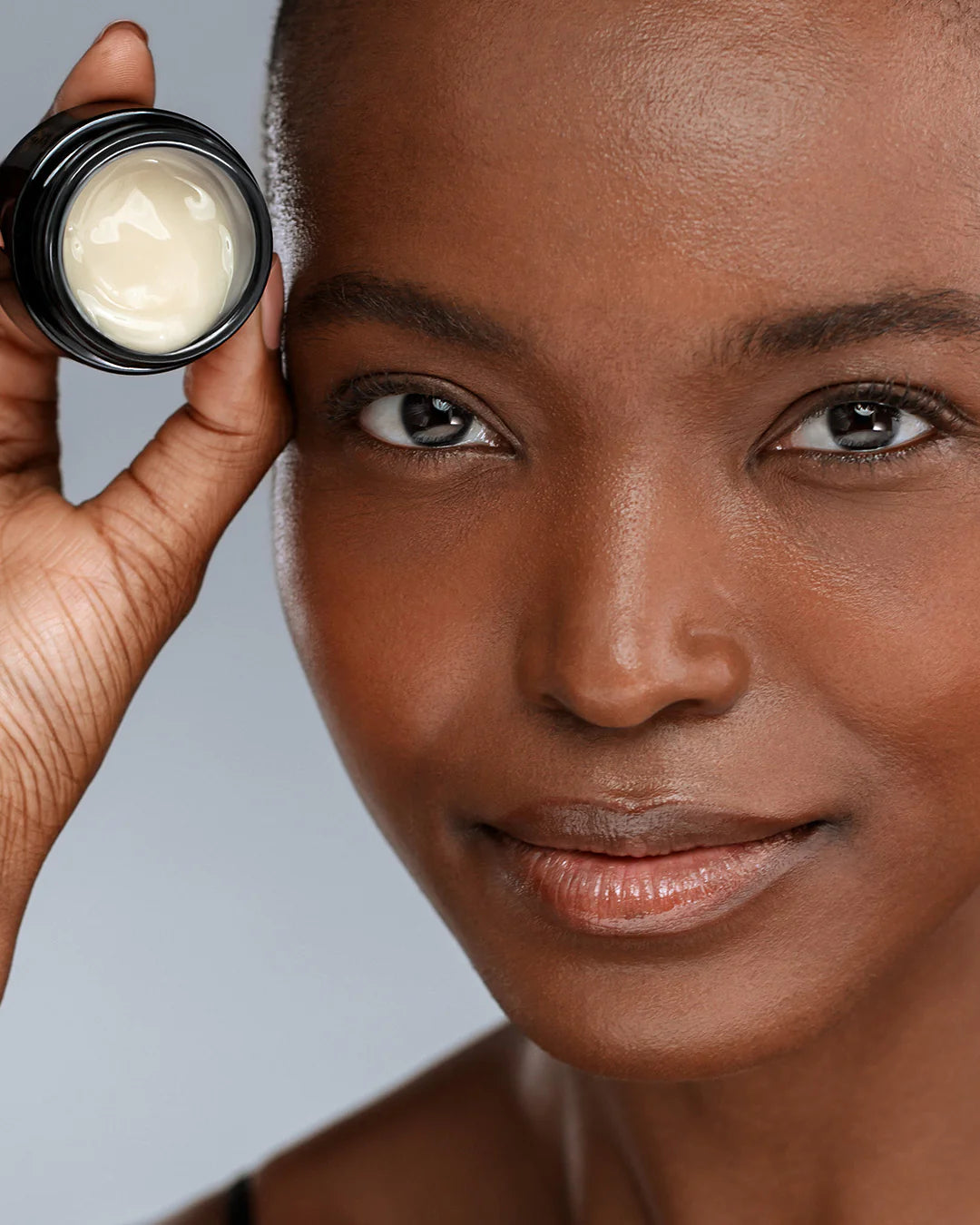 Krem pod oczy AV Laboratories Eye Cream 15 ml – pielęgnacja delikatnej skóry wokół oczu